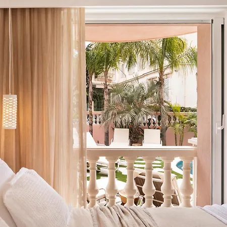 Maison Carla Rosa Apartahotel *